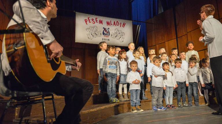 Nad 700 mladih pevk in pevcev izoblikovalo dvodnevni praznik petja