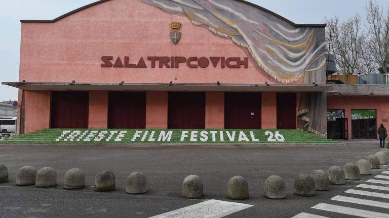 Usoda dvorane Tripcovich &scaron;e vedno zavita v meglo