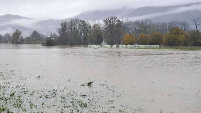 Vi&scaron;je temperature in pogostej&scaron;e poplave