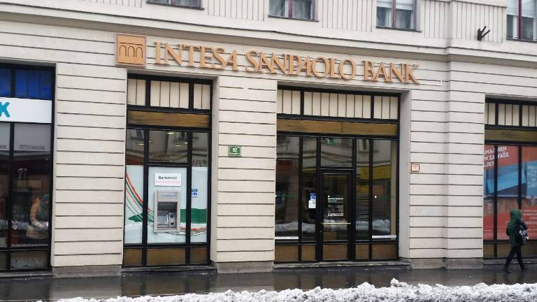 Intesa Sanpaolo z rastjo dobička
