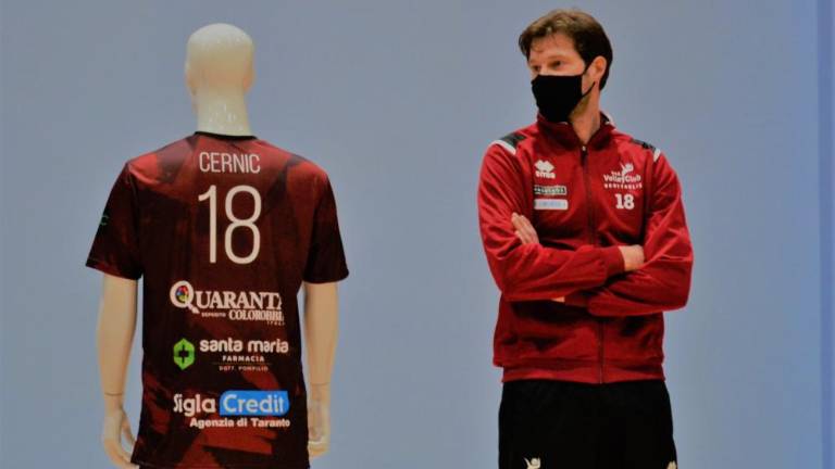 Matej Černic med C-ligo in operacijsko sobo