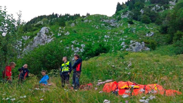 Iskalna akcija jadralnega padalca s tragičnim epilogom