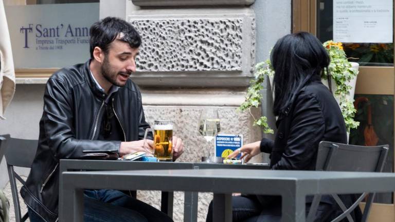 Spet kava, kosilo in aperitiv