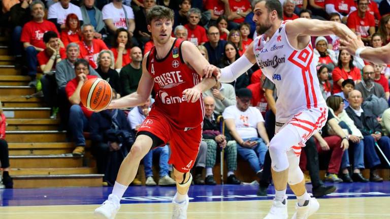 Alma začenja pot v končnici