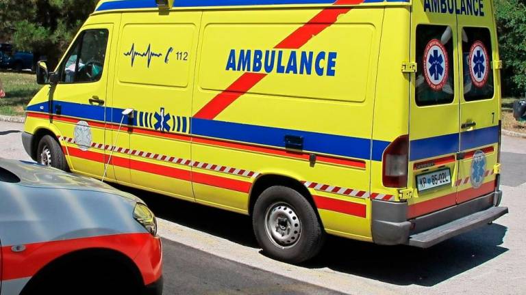 V prometni nesreči pri Parecagu umrl 42-letni motorist