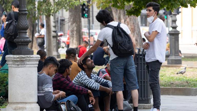 Posploševati pretepe med najstniškimi begunci je krivično