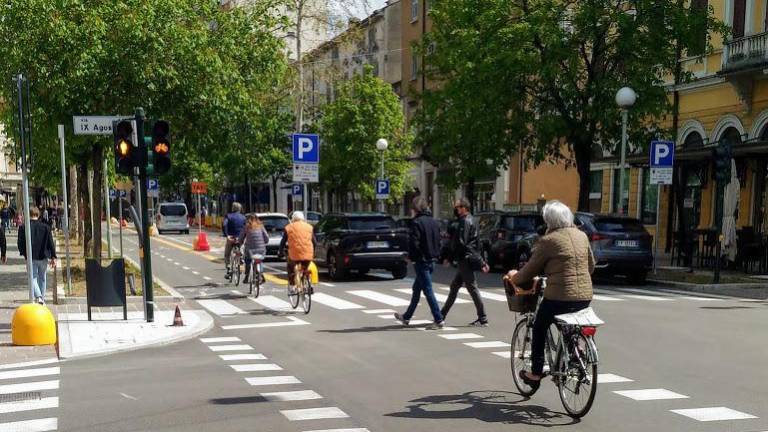 Goriški kolesarji vložili podpise za referendum
