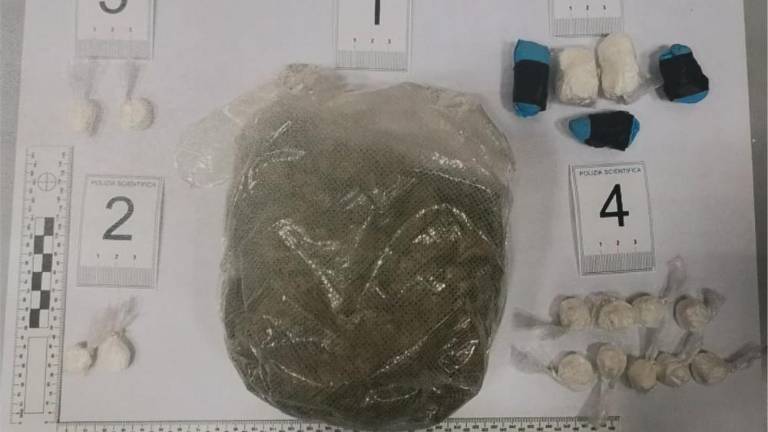 Moškemu zasegli kokain in marihuano