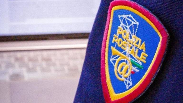 Trideset spletnih strani ponujalo lažne naložbe v kriptovalute