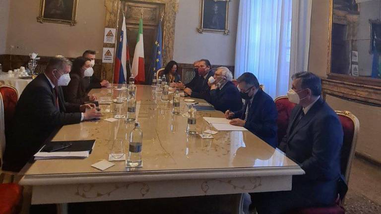 Šolska ministra Bianchi in Kustec tudi o vodji Urada za slovenske šole