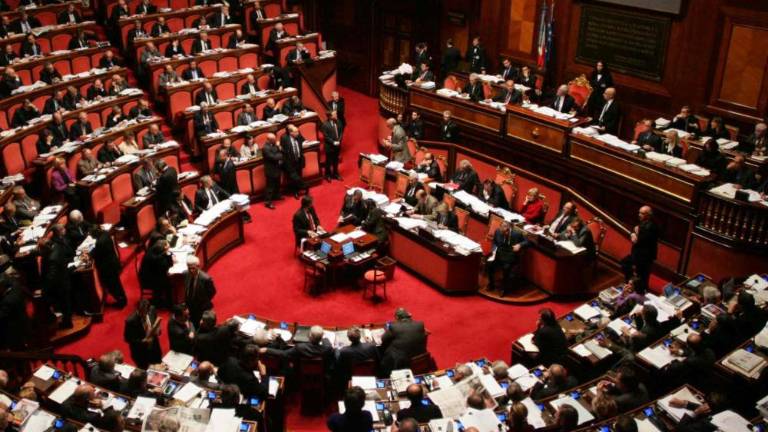 Manjšine prehitele Menio in desnico