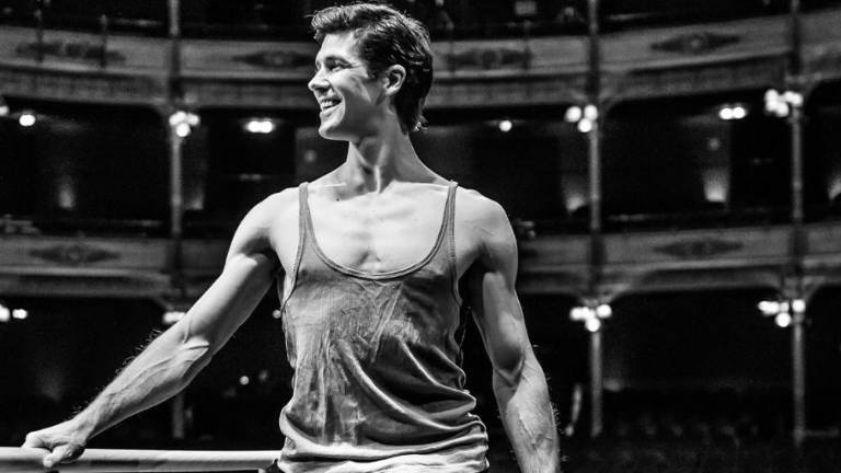 Sodobna plesna ustvarjalnost s ščepcem klasike