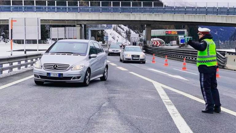 Avstrija bo v torek odprla mejo z Italijo