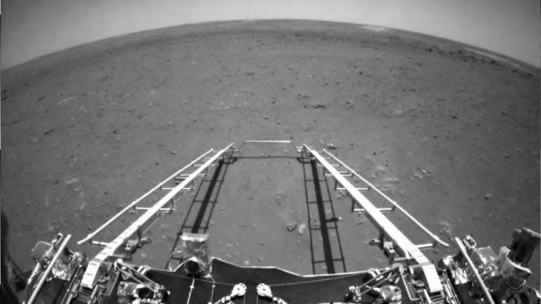 Kitajski rover začel raziskovanje Marsa