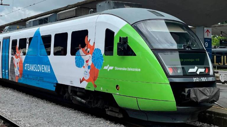 Na nogometni obračun v Frankfurt tudi s posebnim navijaškim vlakom