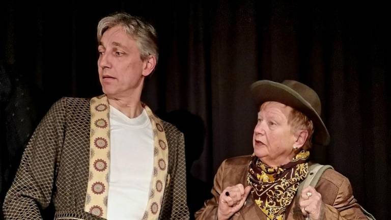 Na odru vohunska operacija s »špijonskim« humorjem