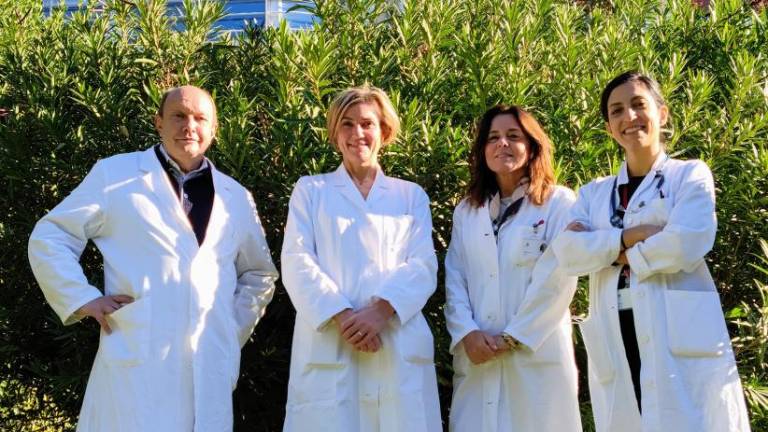 S posebno kirurško metodo uspešno podaljšali črevo otroka