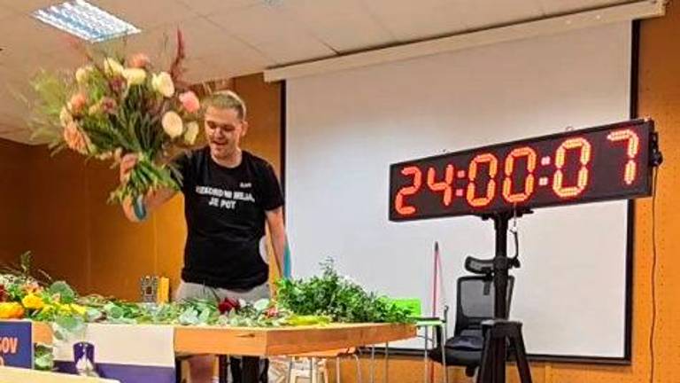 V 24-urnem maratonu izdelal 148 šopkov