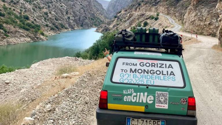 Nazaj s polnim rezervoarjem človeškosti