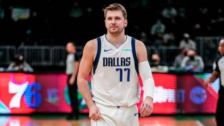 Luka Dončić bo plačal pogrebe žrtev streljanja na šoli v Beogradu