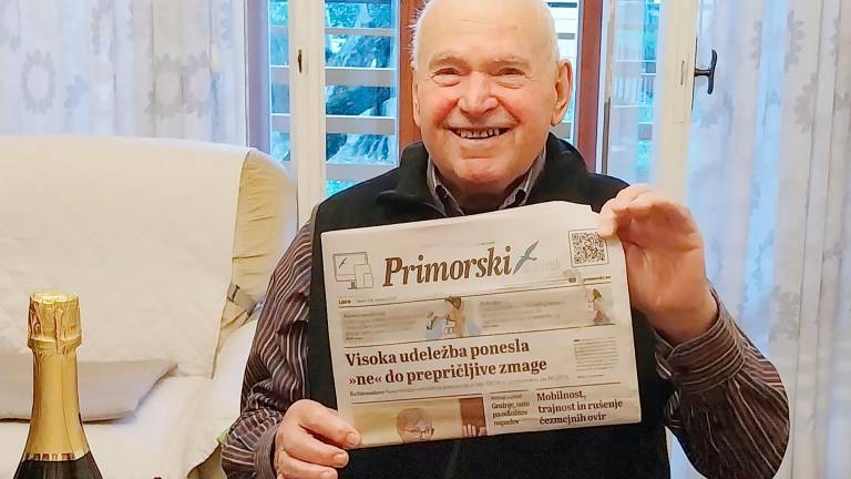 Tudi za 90. rojstni dan beremo Primorski dnevnik. <i>(Sara Preprost)</i>