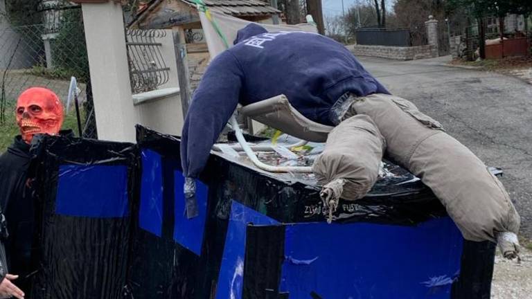 Na goriškem Krasu skrbno negujejo pustno dediščino (FOTO)