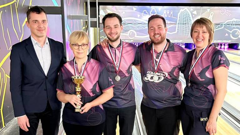 Predsednica Pirc Musar državna podprvakinja v bowlingu