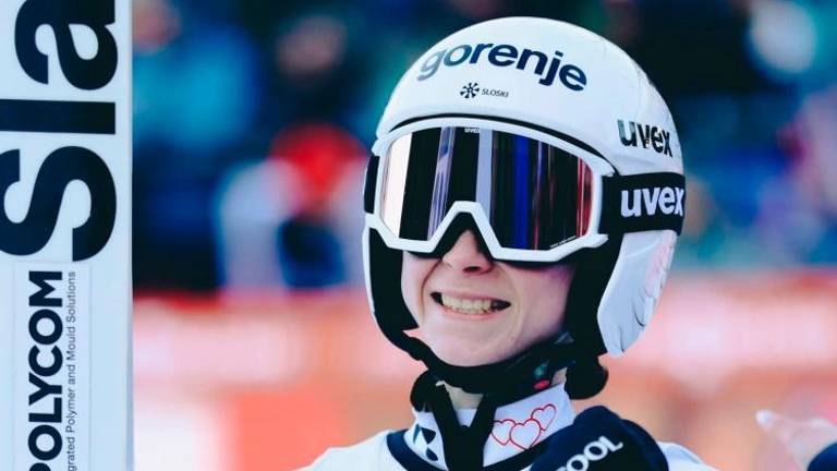 Nika Prevc zmagala v Klingenthalu