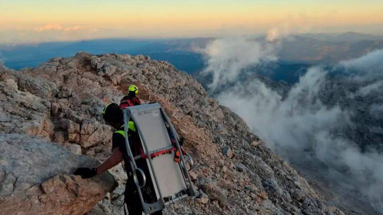 Prizor reševalne akcije (GORSKA REŠEVALNA SLUŽBA BOHINJ/FACEBOOK)