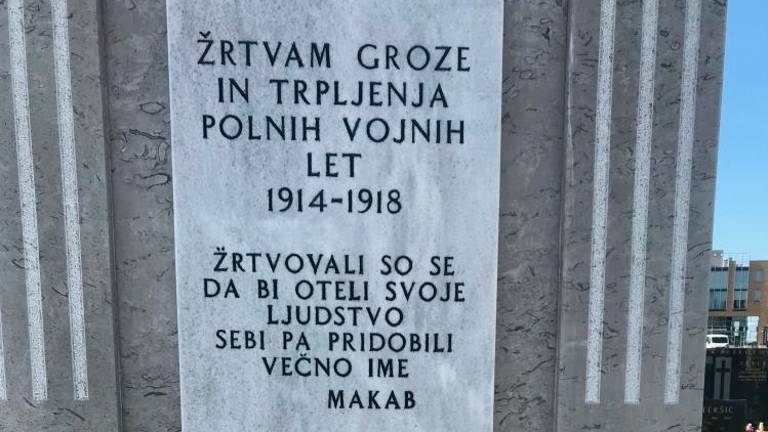 Namesto sprave spoštljiv odnos do mrtvih