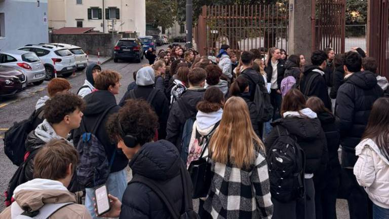 Na liceju Slomška dijaki protestirajo zaradi mraza