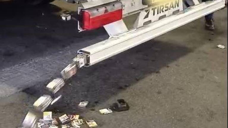 Nemški ovčar Lorgan zavohal 10 kilogramov pretihotapljenih cigaret