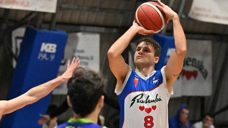 Bor Radenska le premagal trdoživo Azzurro