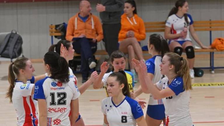 Prvi poraz SloVolleyja, sočankam derbi v Repnu