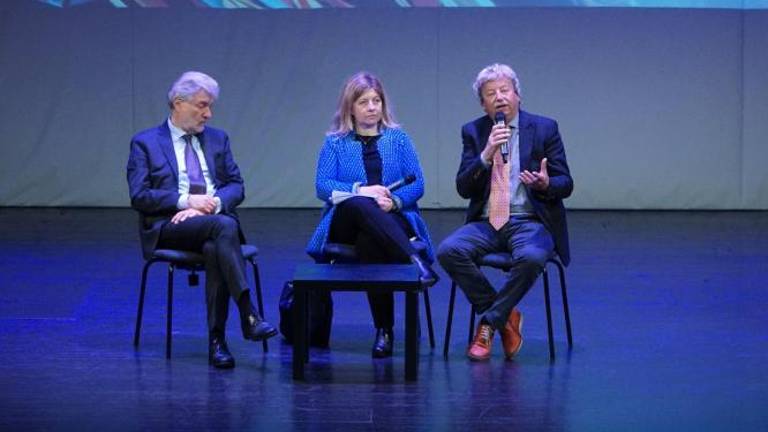 Proslava na krilih dijaške ustvarjalnosti