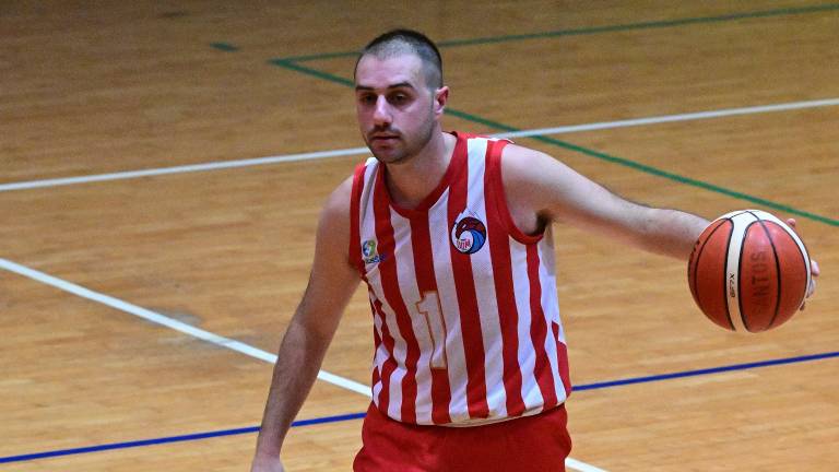 Dom na prvi tekmi play-offa izgubil po podaljšku