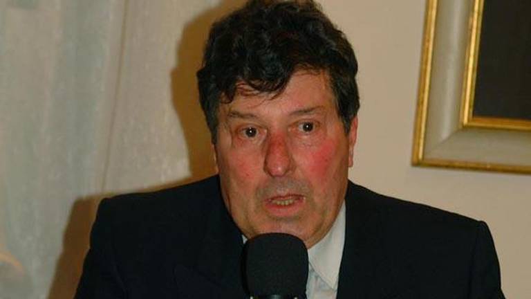 Umrl je Antonio Scarano