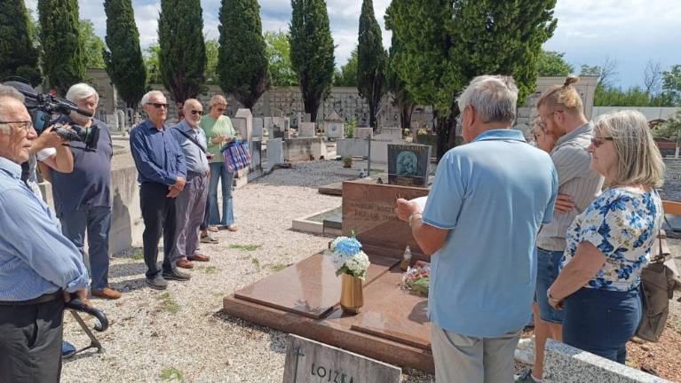 Poklon novinarju in velikemu idealistu