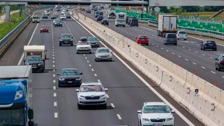 Ta konec tedna na deželnem avtocestnem omrežju gost promet