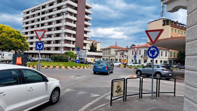 Prometni kolaps zaradi del v Tržaški ulici