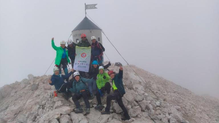 Slovenska vlada podpira predlog za razglasitev dneva Triglava