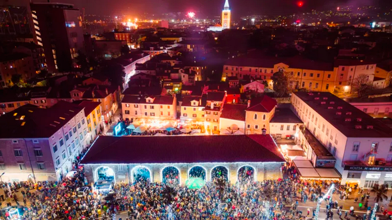 V Kopru bo moč silvestrovati od poldneva do zgodnjih jutranjih ur