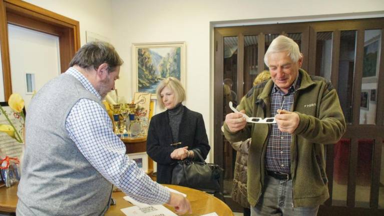 S stereoskopskimi očali so se podali na Škrlatico in v Postojnsko jamo