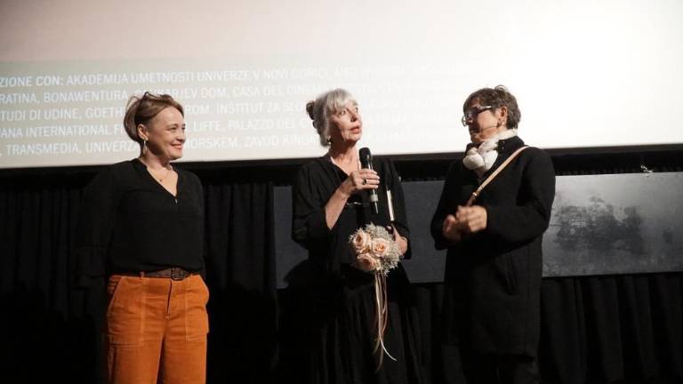 Življenje, ljubezen in krhkost človeka v vsakdanu