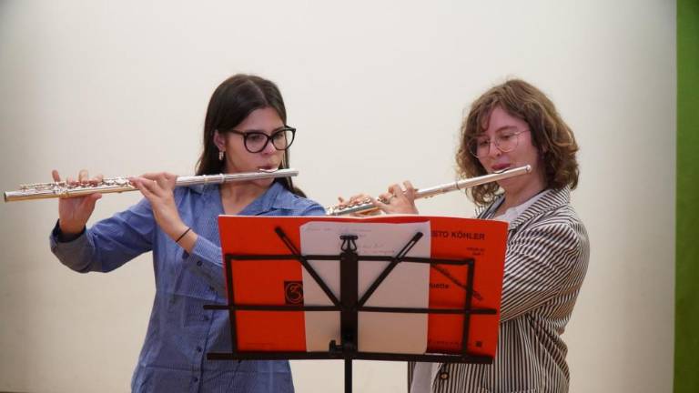 Moderna potujoča pevka