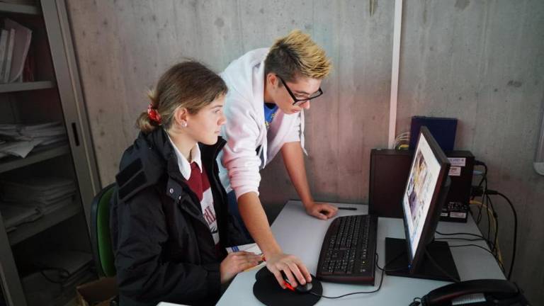 Izkoriščajo priložnosti dvojezičnega prostora