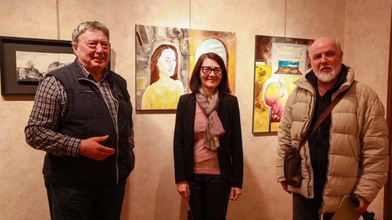 Umetniki odprli vrata do ljudi v stiski