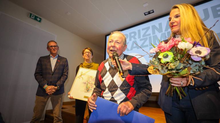 Predan gledališču in slovenstvu