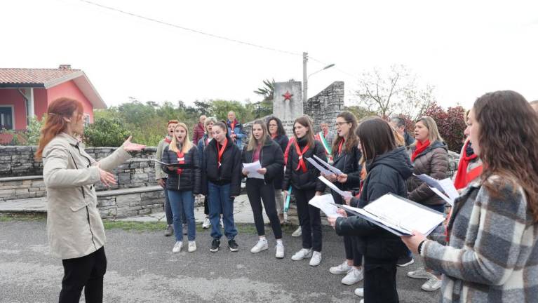 Množične in zelo občutene