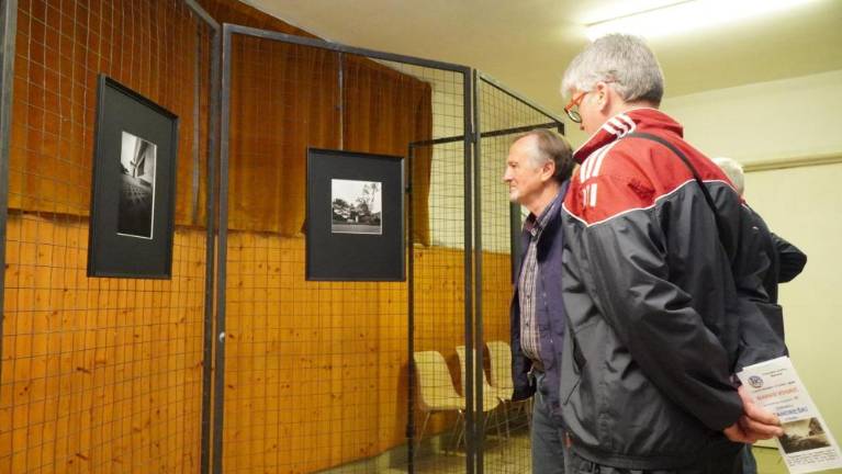 Štandreške utrinke je posnel z luknjičarko